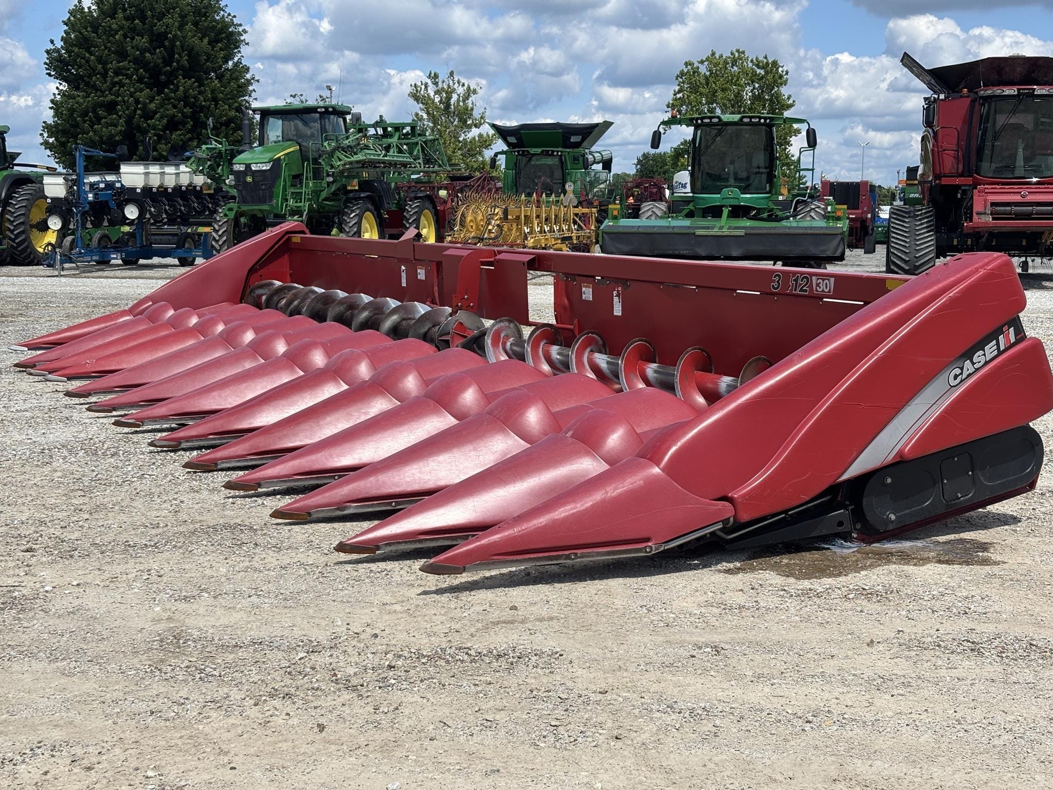 Case IH 3412 Equipment Image0