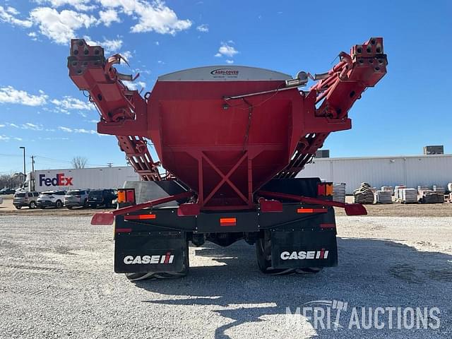 Image of Case IH Titan 3530 equipment image 3