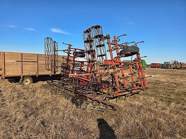 Image of Case IH 365 equipment image 1