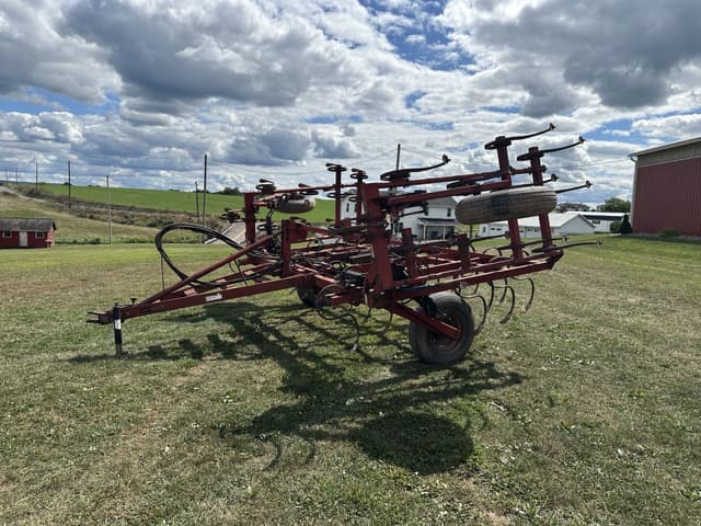 Image of Case IH 365 equipment image 1