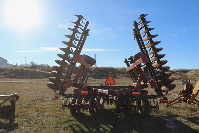 Image of Case IH 370 equipment image 4