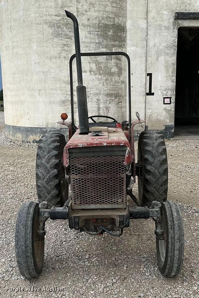 Image of Case IH 385 equipment image 1