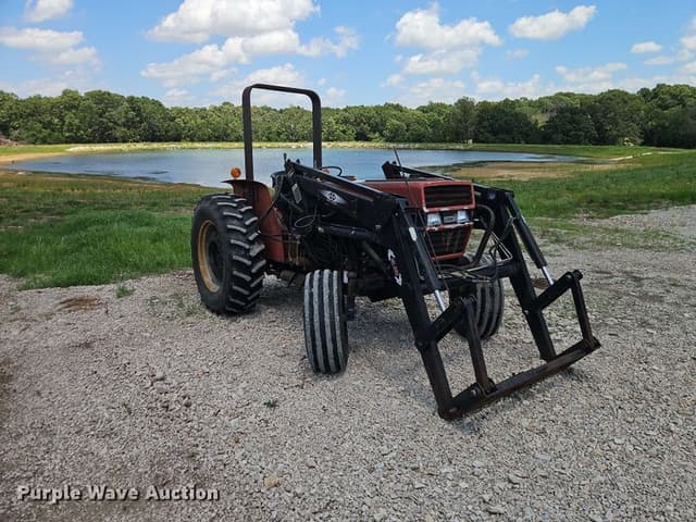 Image of Case IH 385 equipment image 2
