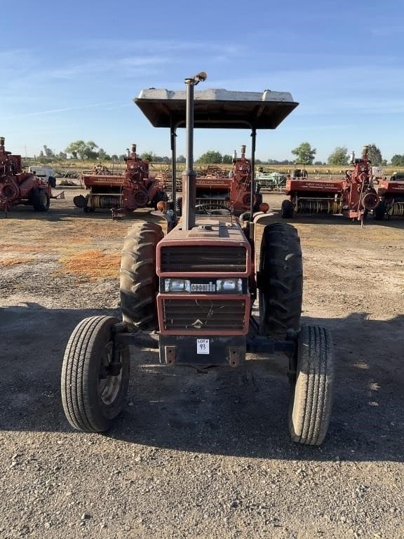 Image of Case IH 385 equipment image 2