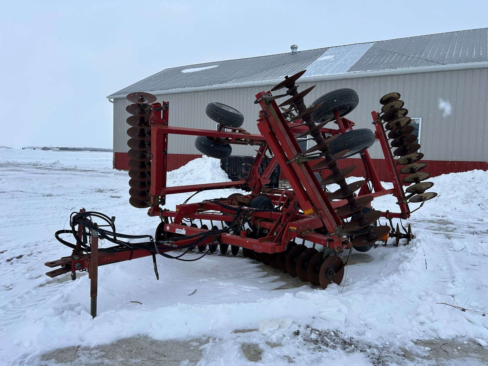Case IH 3900 Equipment Image0