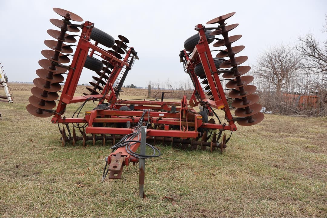 Image of Case IH 3900 Image 1
