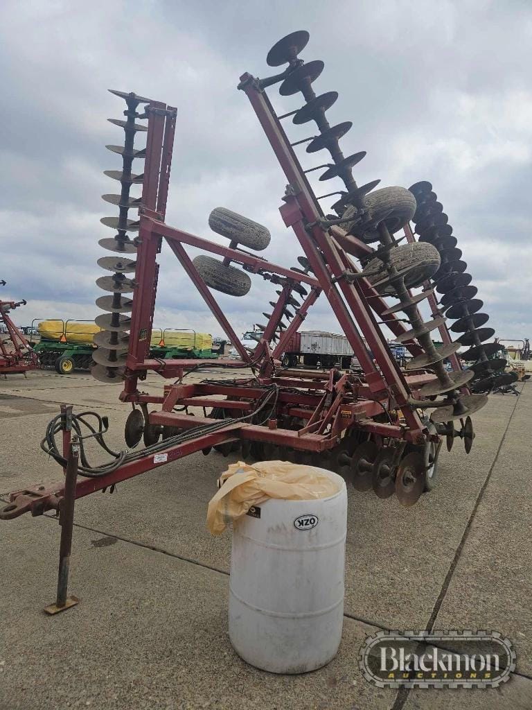 Case IH 3900 Equipment Image0