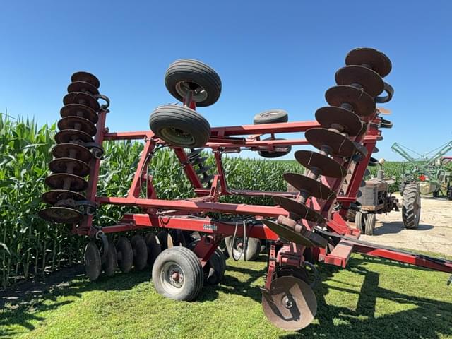 Image of Case IH 3900 equipment image 4