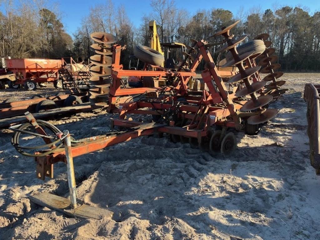 Case IH 3900 Equipment Image0