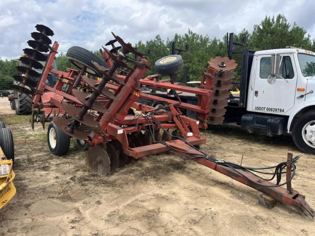 Case IH 3900 Equipment Image0