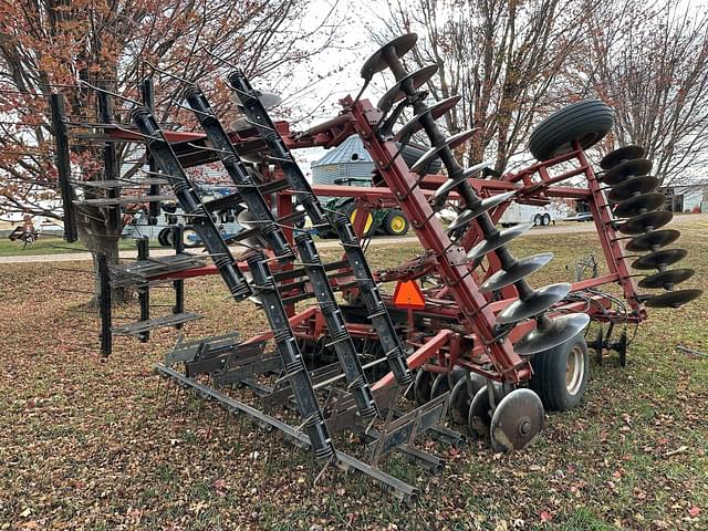 Image of Case IH 3950 equipment image 4