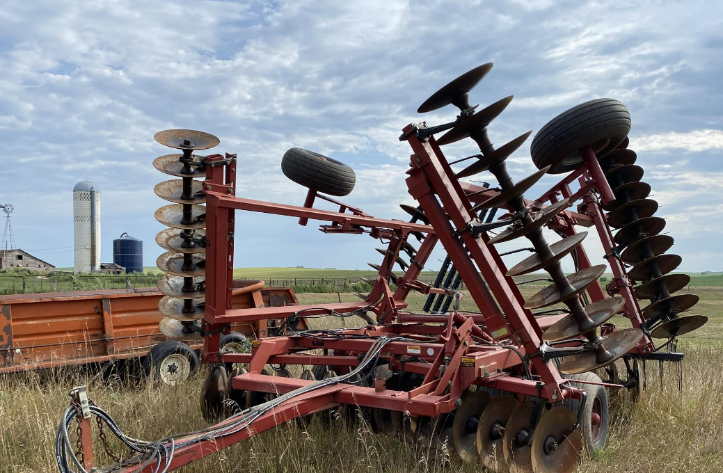 SOLD Case IH 3950 Tillage Disks Tractor Zoom