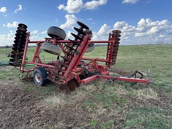 Case IH 3950 Equipment Image0