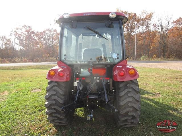 Image of Case IH Farmall 40C equipment image 2