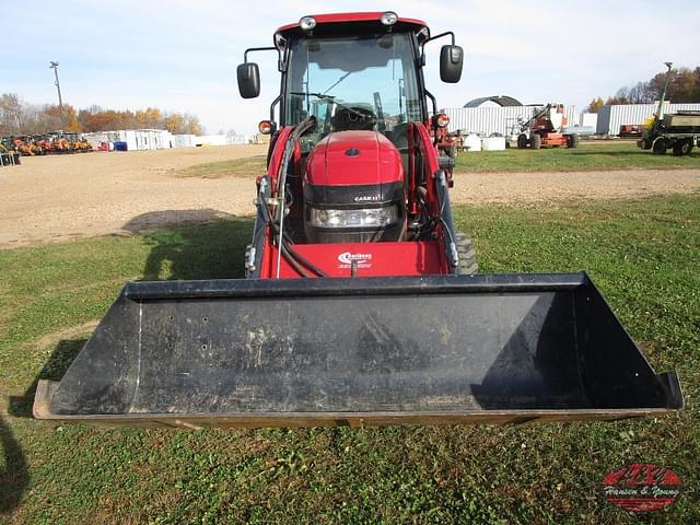 Image of Case IH Farmall 40C equipment image 4