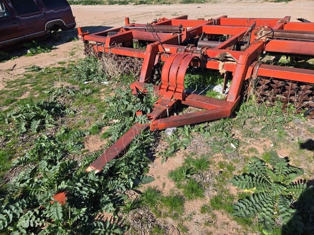 Image of Case IH 415 equipment image 4