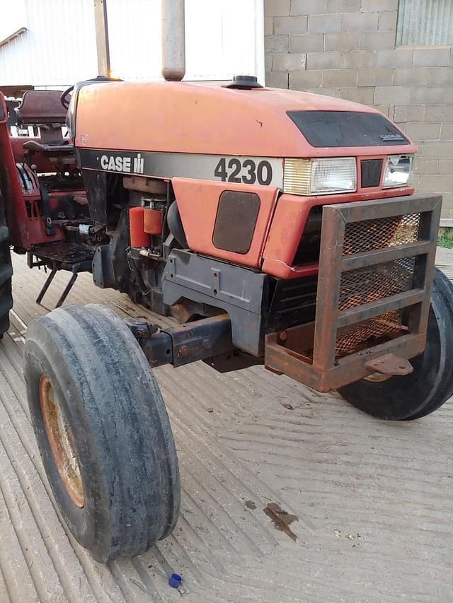 Image of Case IH 4230 equipment image 2