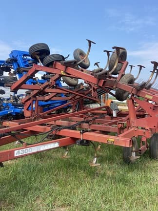 Image of Case IH 4300 Primary image