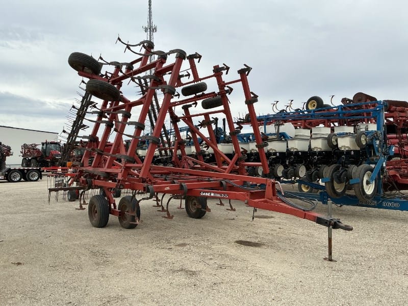 Case IH 4300 Equipment Image0