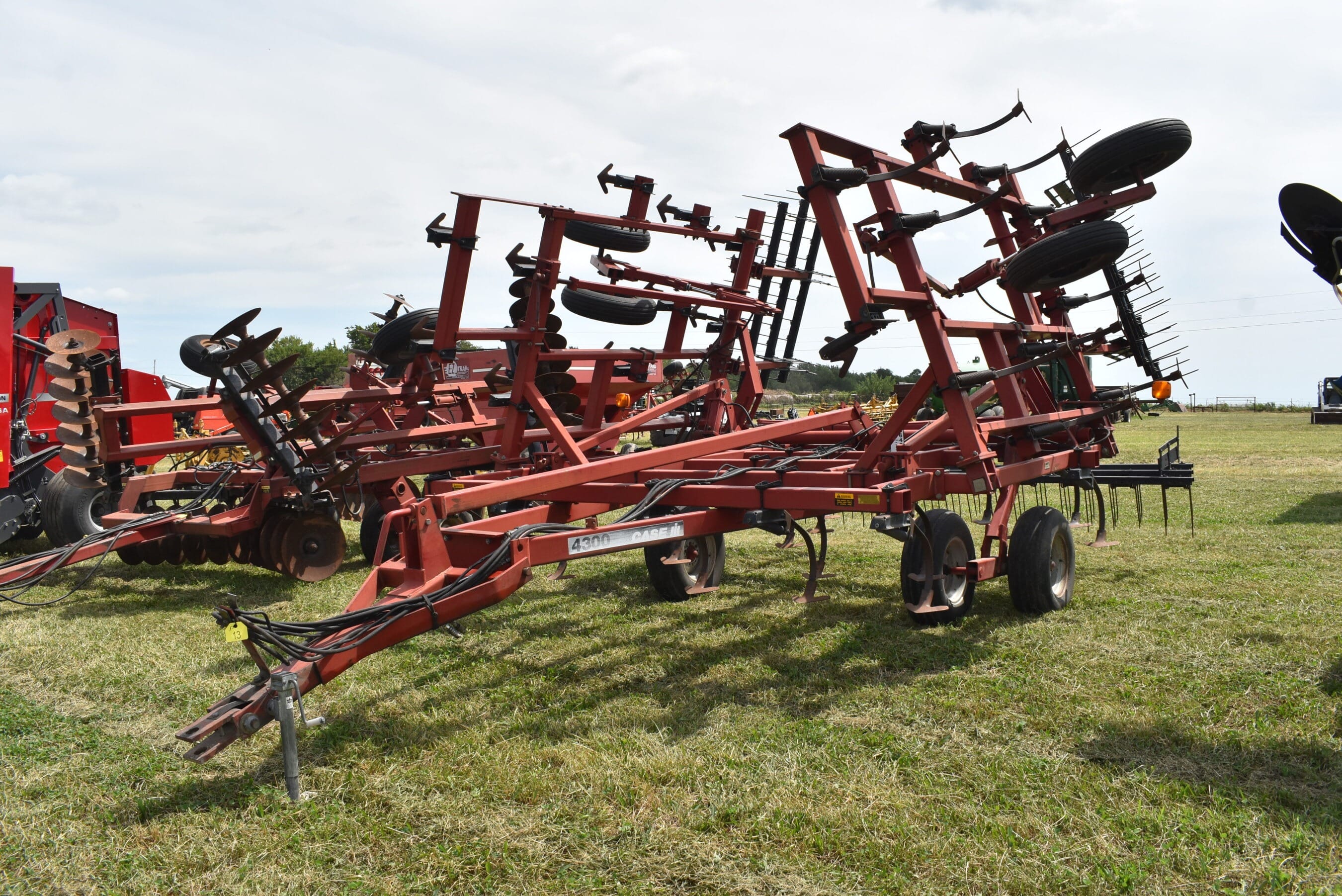 Case IH 4300 Equipment Image0