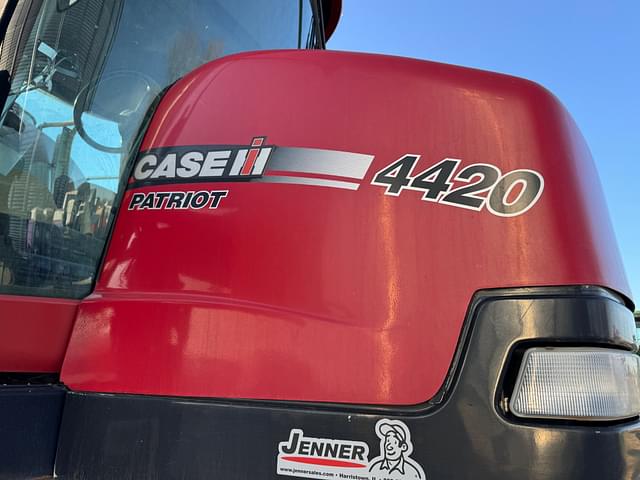 Image of Case IH Patriot 4420 equipment image 2