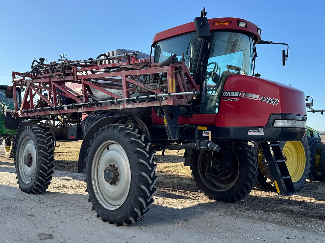 Image of Case IH Patriot 4420 Primary image