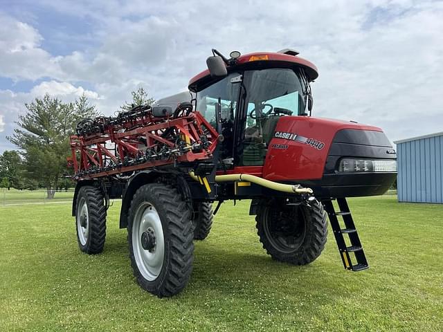 Image of Case IH Patriot 4440 equipment image 3