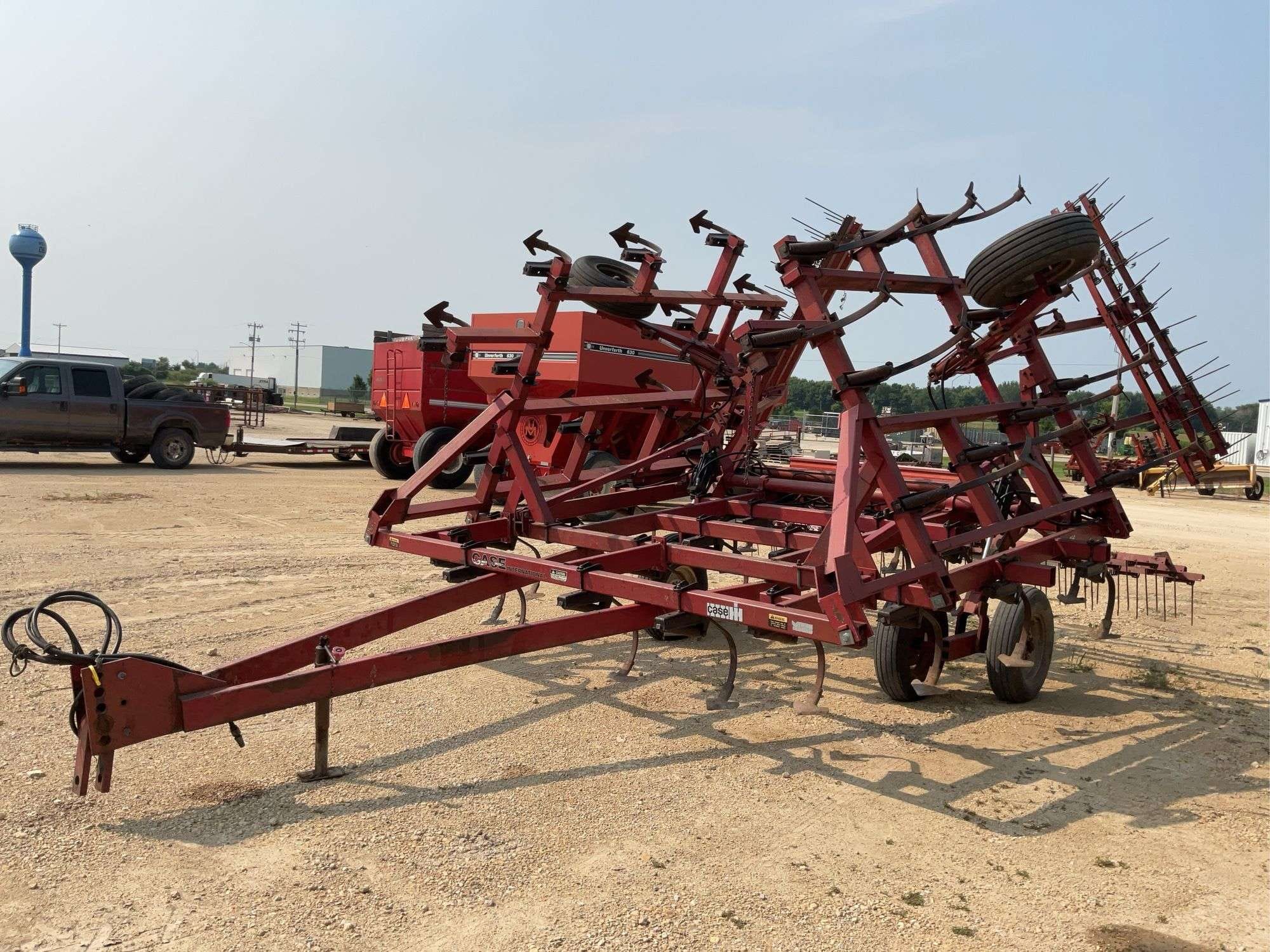 Case IH 4600 Equipment Image0