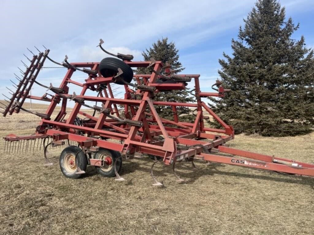 Case IH 4600 Equipment Image0