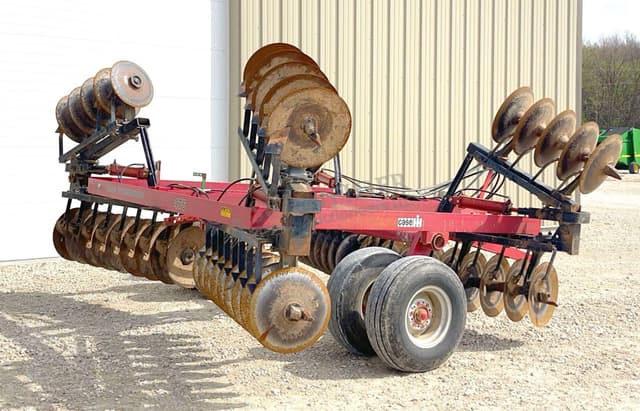 Image of Case IH 475 equipment image 4