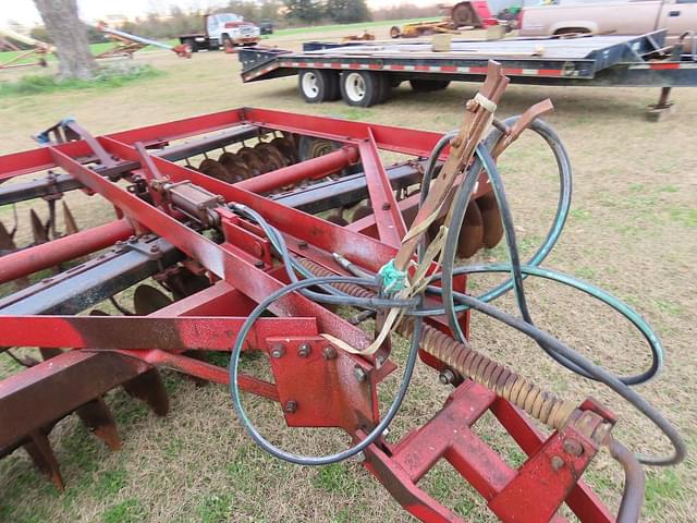 Image of Case IH 475 equipment image 3