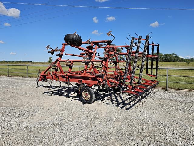 Image of Case IH 4800 equipment image 3