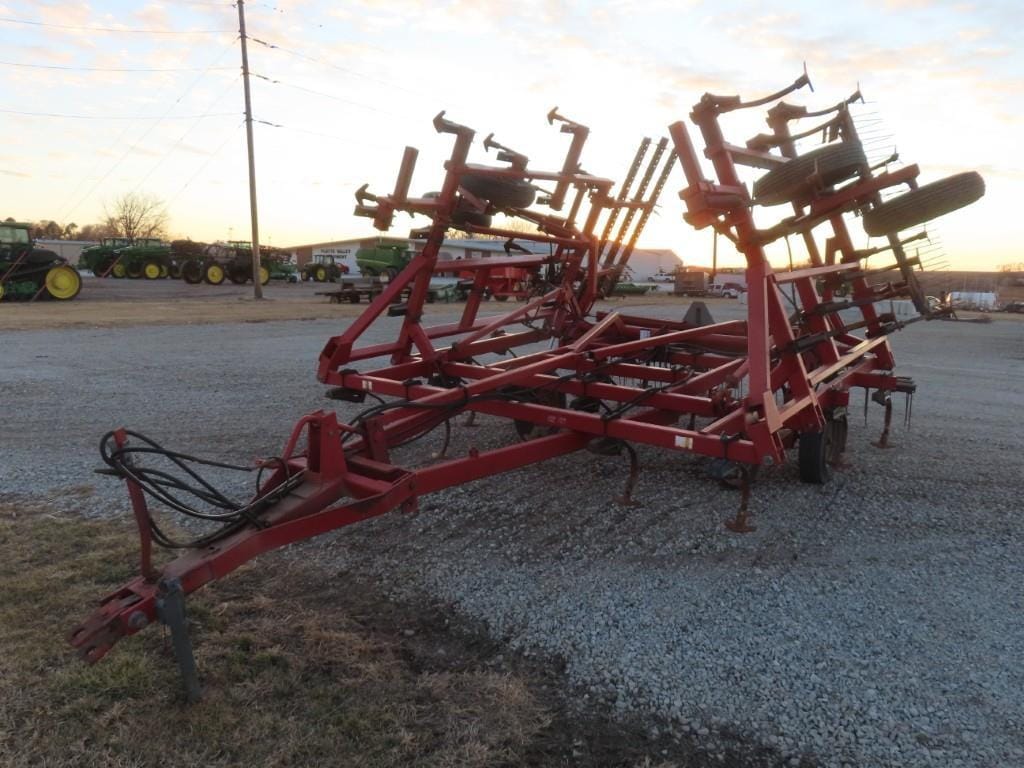 Case IH 4800 Equipment Image0