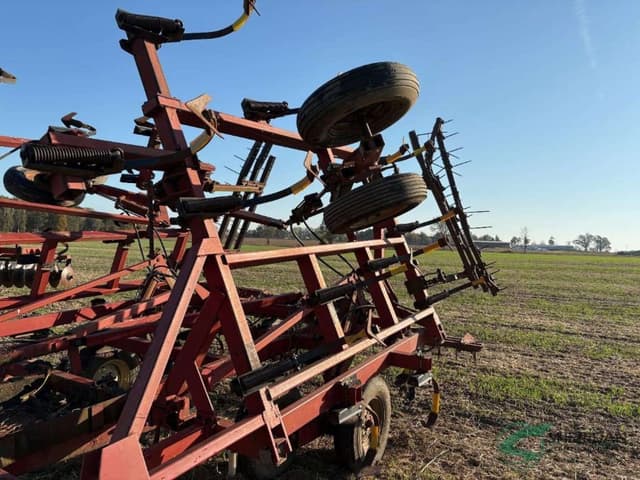 Image of Case IH 4800 equipment image 3