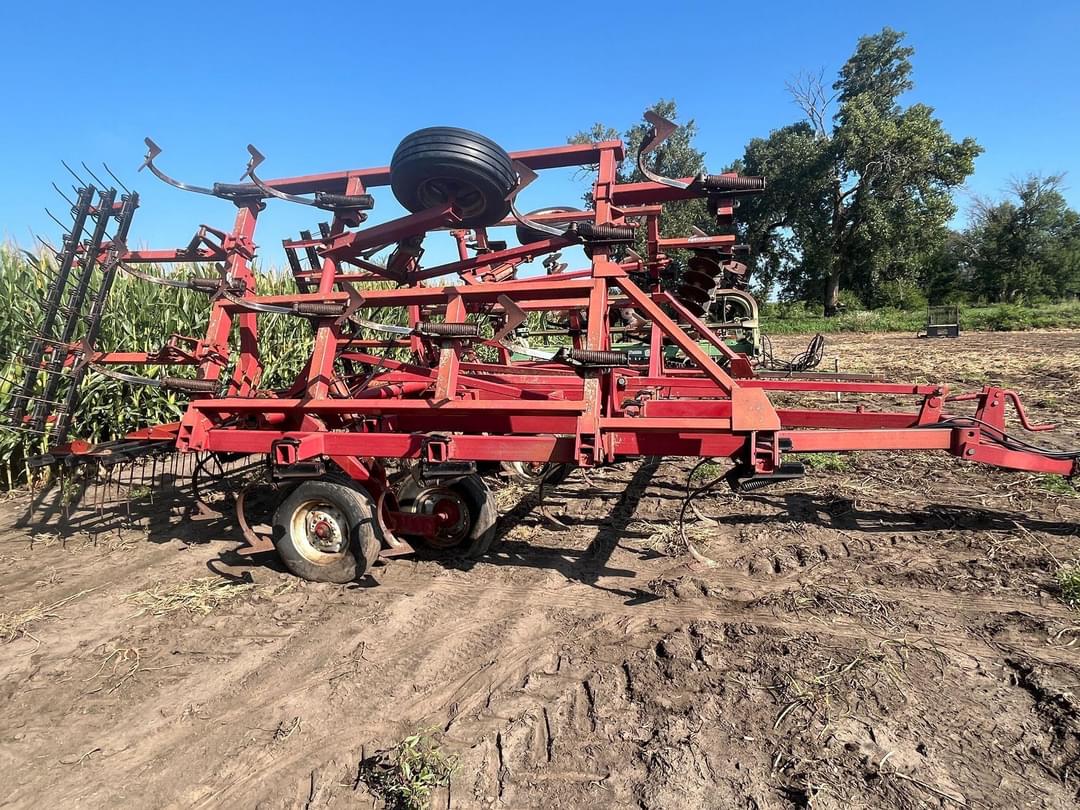 Image of Case IH 4800 Primary image