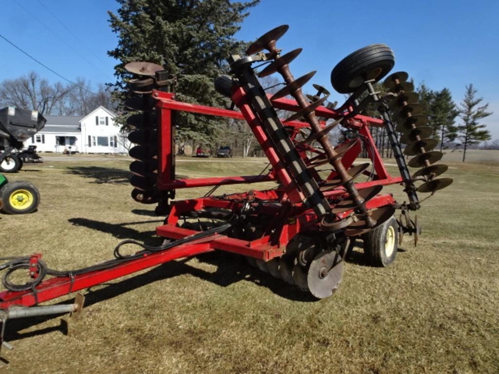 Case IH 496 Equipment Image0