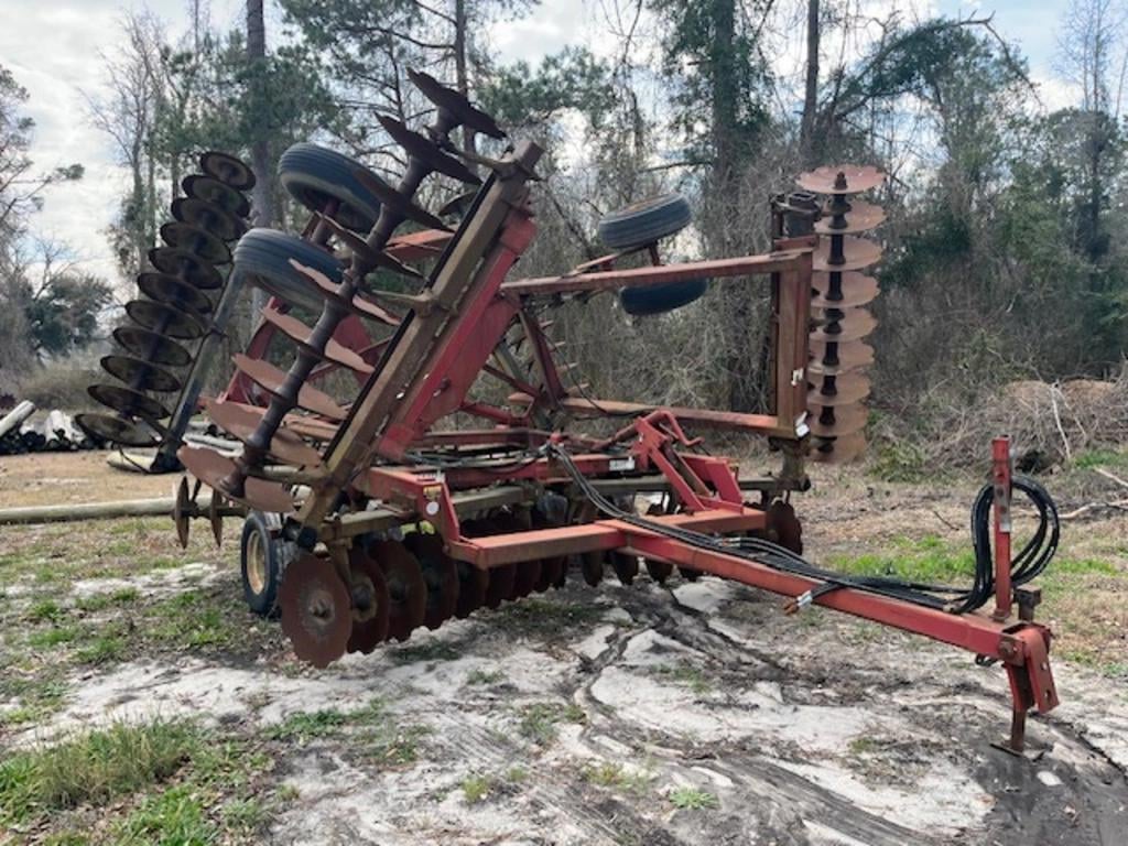 SOLD - Case IH 496 Lot No. 3970 Tillage with 24 ft | Tractor Zoom