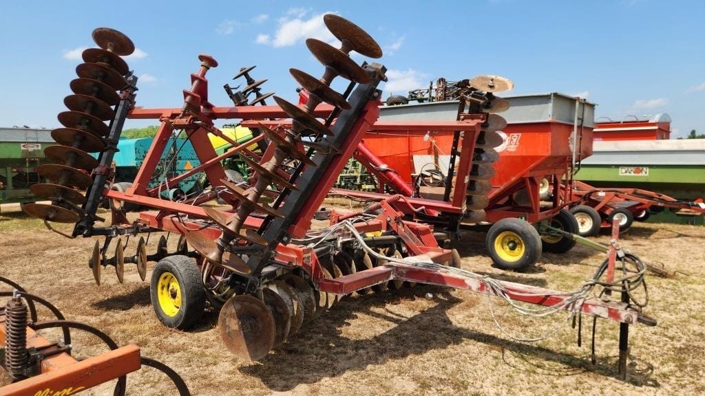 Case IH 496 Equipment Image0