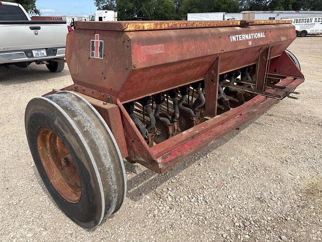 Image of Case IH 5100 equipment image 2