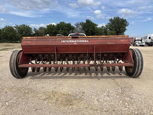 Image of Case IH 5100 equipment image 3