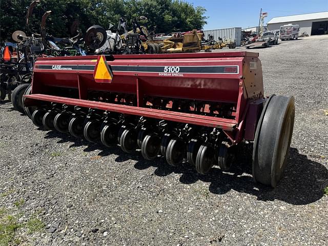 Image of Case IH 5100 equipment image 3