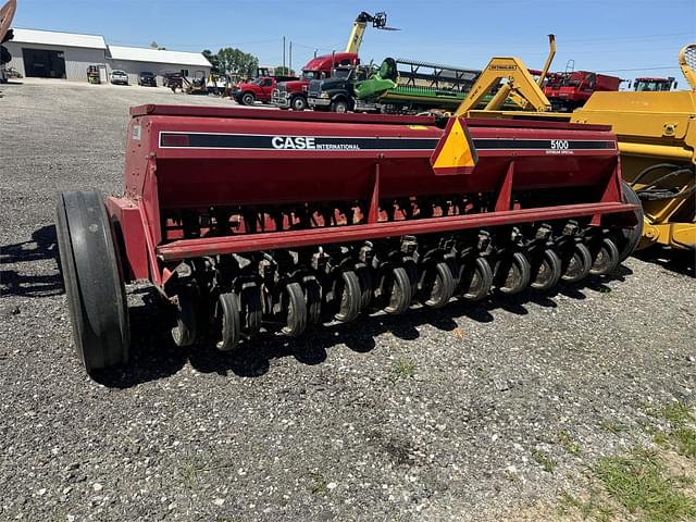 Image of Case IH 5100 equipment image 1