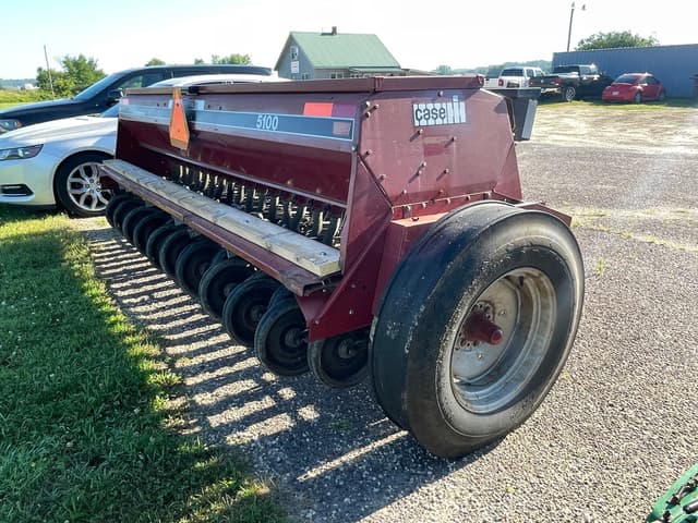 Image of Case IH 5100 equipment image 4