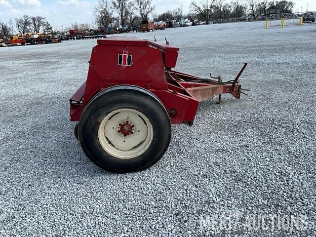 Image of Case IH 5100 equipment image 4