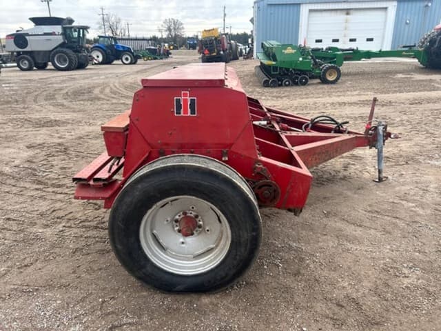 Image of Case IH 5100 equipment image 4
