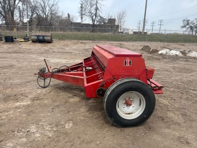 Image of Case IH 5100 equipment image 1