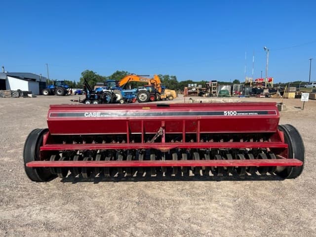 Image of Case IH 5100 equipment image 3