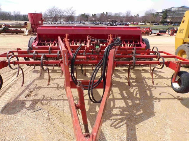 Image of Case IH 5100 equipment image 2