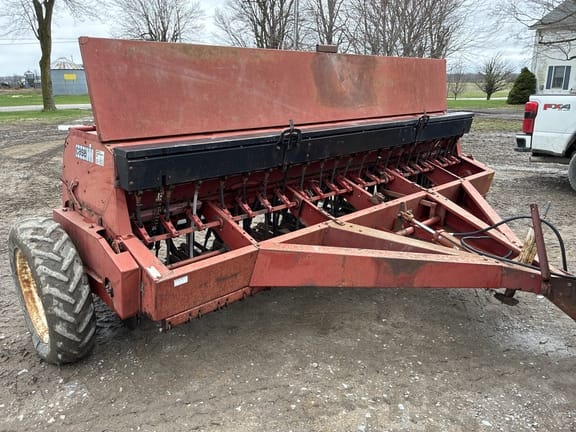 Case IH 5100 Equipment Image0