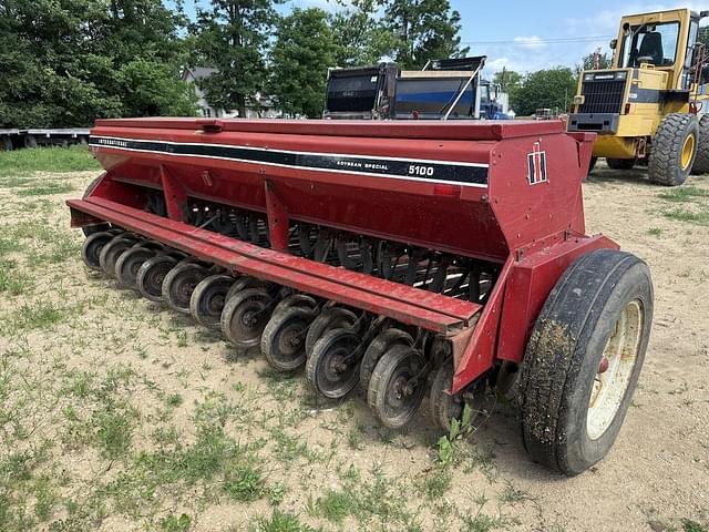 Image of Case IH 5100 equipment image 3